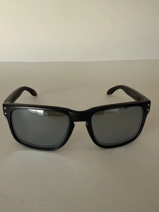 Oakley Holbrook Prizm Polarized Silver Reflective Lenses 9102 - Picture 5 of 8